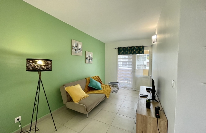 VENTE EXCLUSIVE - T4 R&Eacute;NOV&Eacute; 3EME ETAGE ASCENSEUR IMMEUBLE SECURIS&Eacute;