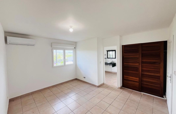 Vente Appartement 112m&sup2; 4 pièces Petit-Bourg