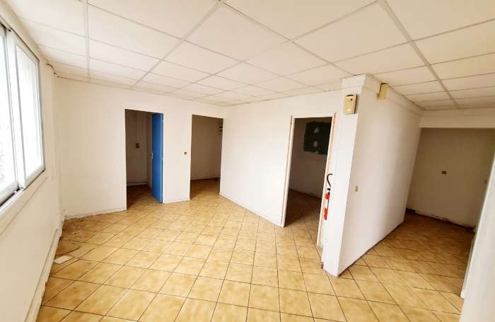 Bureaux &agrave; louer &agrave; Grand Camp