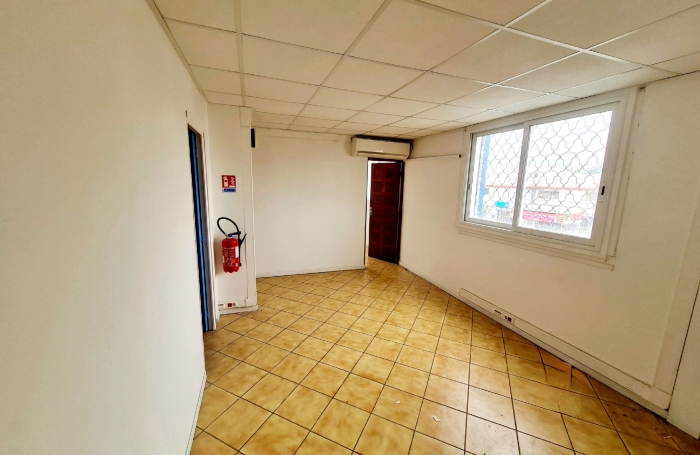 Bureaux &agrave; louer &agrave; Grand Camp