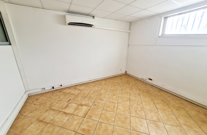 Bureaux &agrave; louer &agrave; Grand Camp