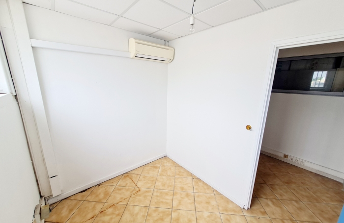 Bureaux &agrave; louer &agrave; Grand Camp