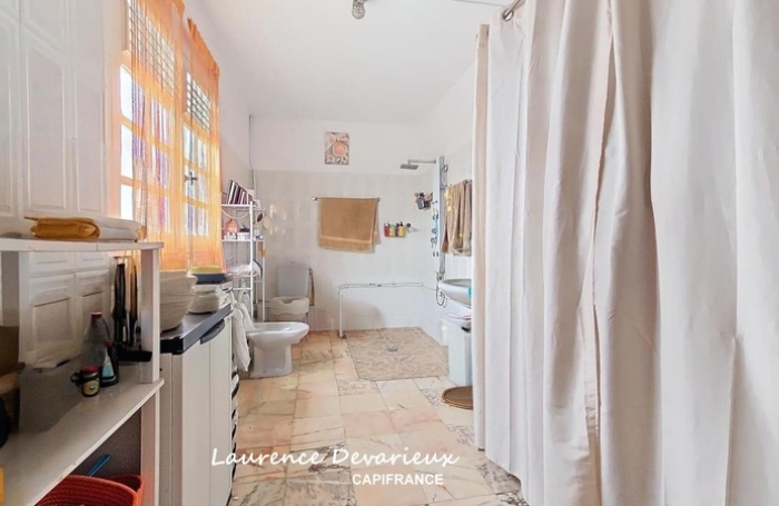 Vente Maison 200m&sup2; 5 pièces Saint Claude
