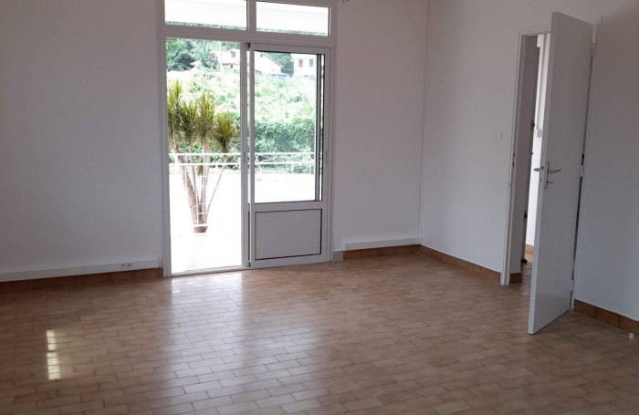 Vente Appartement 81m&sup2; 3 pièces Trois Rivi&egrave;res