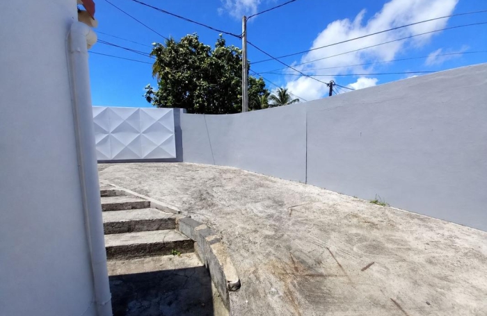 Location Maison 61m&sup2; 3 pièces Gosier