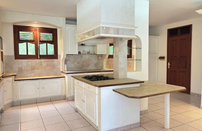 Vente Maison 173.5m&sup2; 6 pièces Trois Rivi&egrave;res