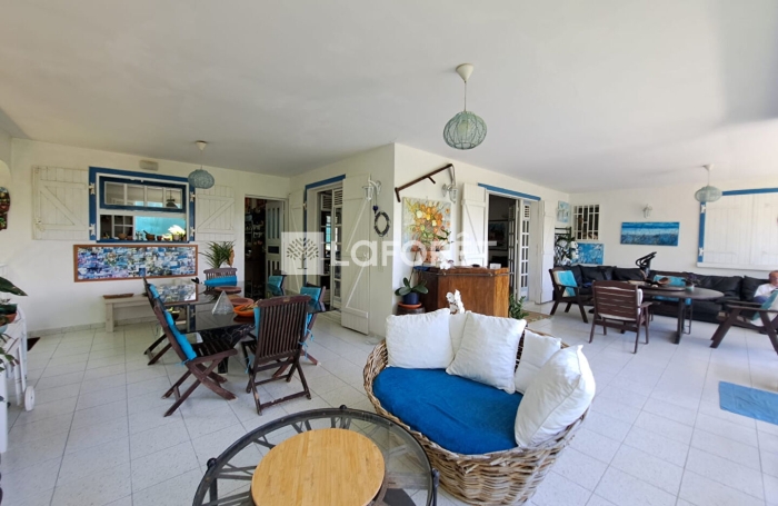Vente Maison 197.15m&sup2; 6 pi&egrave;ces Saint Claude