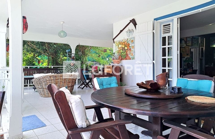 Vente Maison 197.15m&sup2; 6 pi&egrave;ces Saint Claude