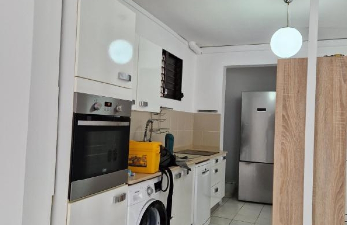 Location Appartement 103.5m&sup2; 3 pièces Basse-Terre