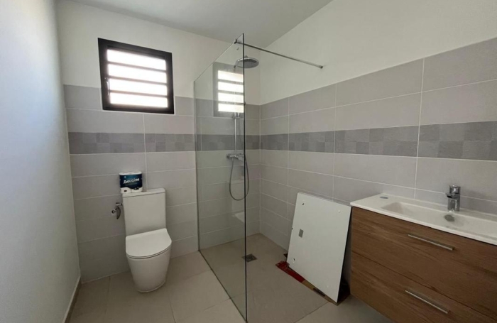 Vente Maison 74.48m&sup2; 3 pièces Basse-Terre