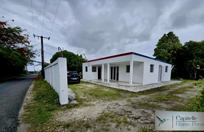 Villa St Fran&ccedil;ois -110 M2 -640M2 Terrain