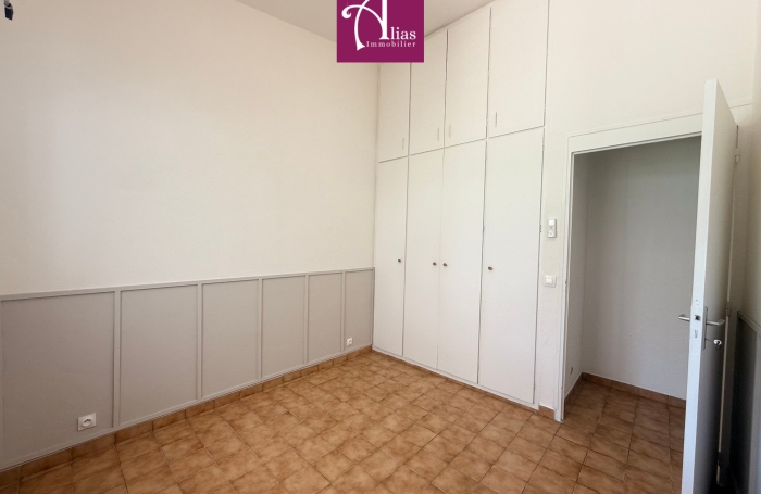 location villa F5 avec entretien piscine et jardin  inclus