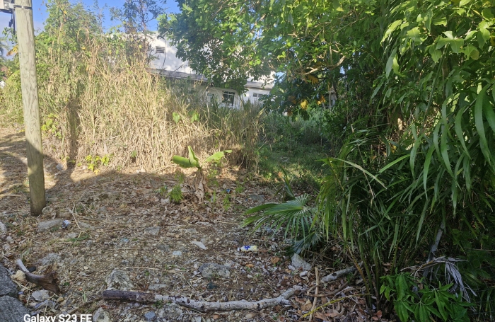 Terrain  330 m2 Port Louis