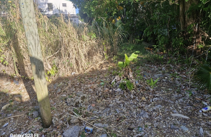 Terrain  330 m2 Port Louis