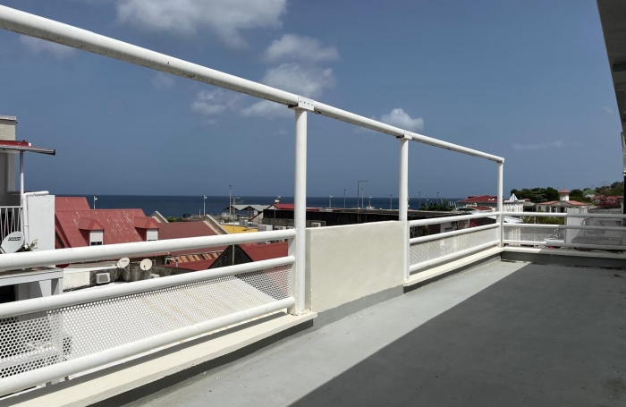 Local commercial brut de 350 m2   3e &eacute;tage   avec ascenceur