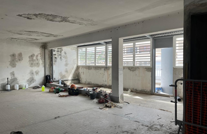 Local commercial brut de 350 m2   3e &eacute;tage   avec ascenceur