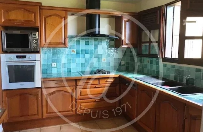 Location Maison 127.4m&sup2; 5 pièces Capesterre Belle Eau