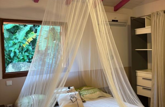 Vente Maison 107.62m&sup2; 5 pièces Sainte Rose