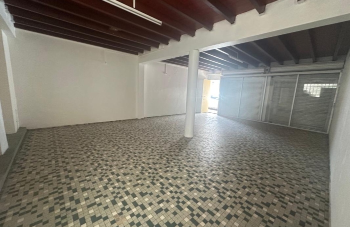 Vente Maison 243.68m&sup2; 5 pièces Basse-Terre