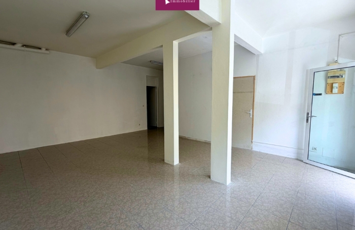 Location Local commercial 97160