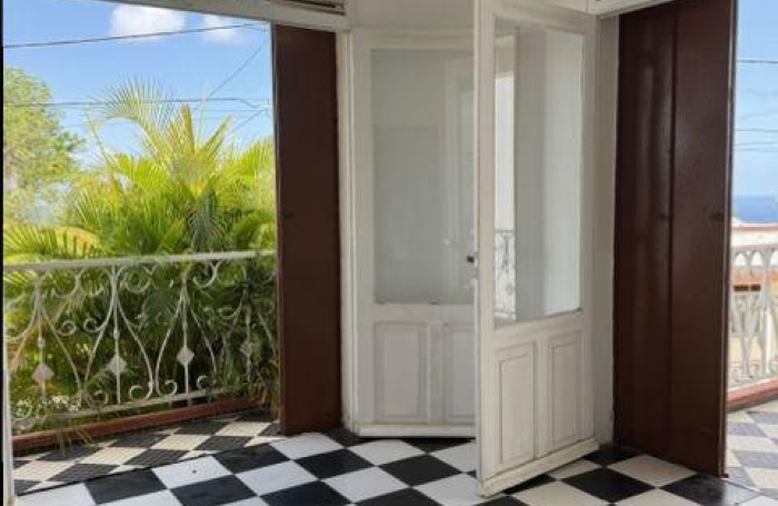 Vente Maison 173m&sup2; 6 pièces Basse-Terre