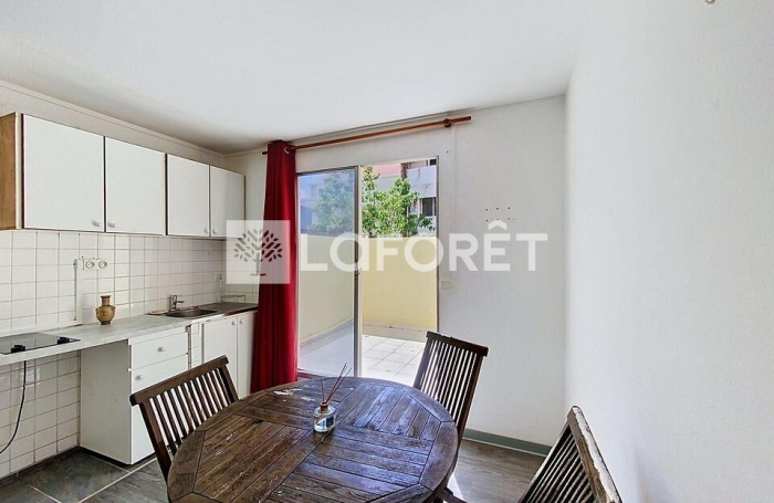 Vente Immeuble 542m&sup2; 14 pi&egrave;ces Pointe-&agrave;-Pitre