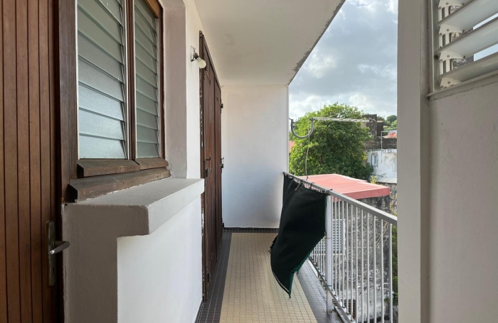 BASSE-TERRE- Immeuble de rapport avec fort potentiel locatif   Proximit&eacute; imm&eacute;diate du centre-ville