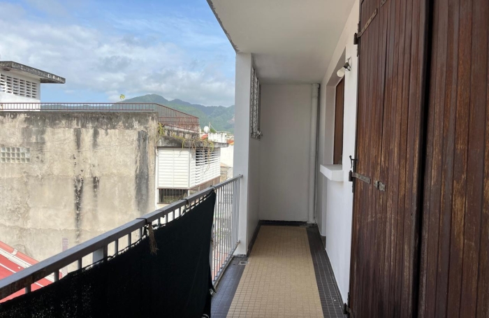 BASSE-TERRE- Immeuble de rapport avec fort potentiel locatif   Proximit&eacute; imm&eacute;diate du centre-ville