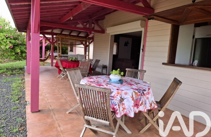 Vente Maison 107m&sup2; 6 pièces Sainte Rose