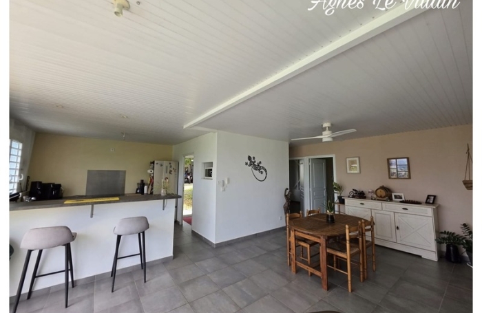 Vente Maison 94m&sup2; 4 pièces Bouillante