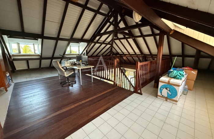 Vente Maison 184m&sup2; 6 pi&egrave;ces Saint Fran&ccedil;ois