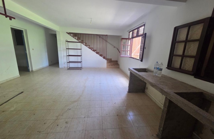 Vente Maison 180m&sup2; 6 pièces Gosier