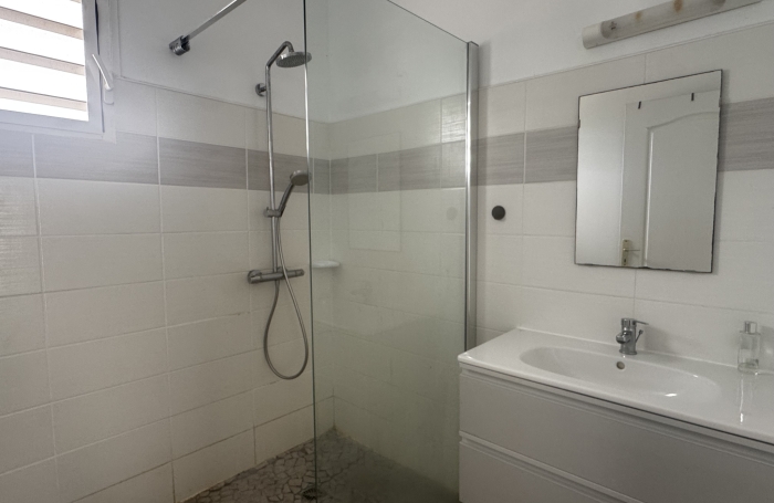 Charmante villa de 4 pi&egrave;ces en vente au Lamentin
