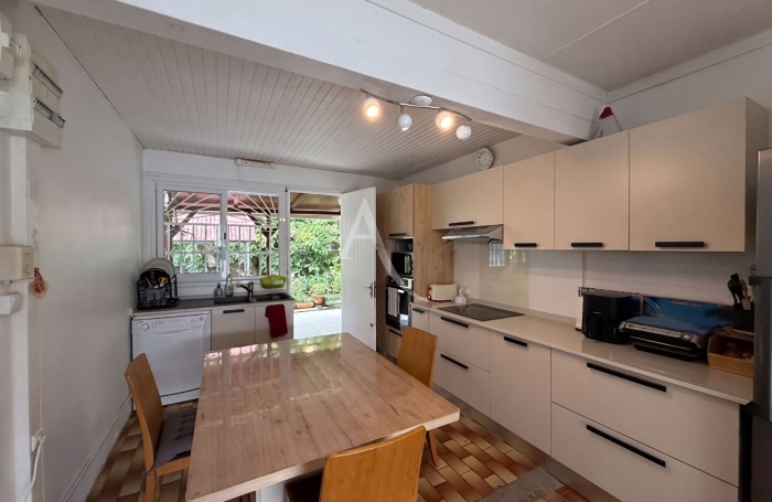 Vente Maison 98m&sup2; 5 pi&egrave;ces Les Abymes