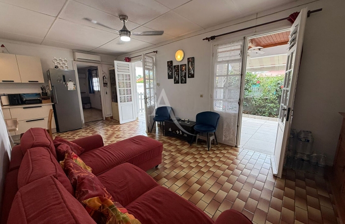Vente Maison 98m&sup2; 5 pi&egrave;ces Les Abymes