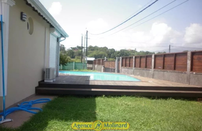 Location Maison 111m&sup2; 4 pièces Petit-Bourg