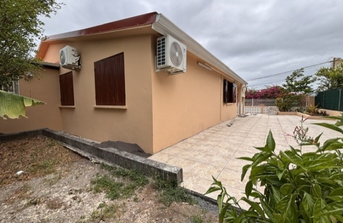 Maison individuelle spacieuse &agrave; Petit-Bourg !