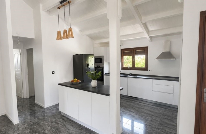 Charmante villa T4 de 78m2  avec piscine