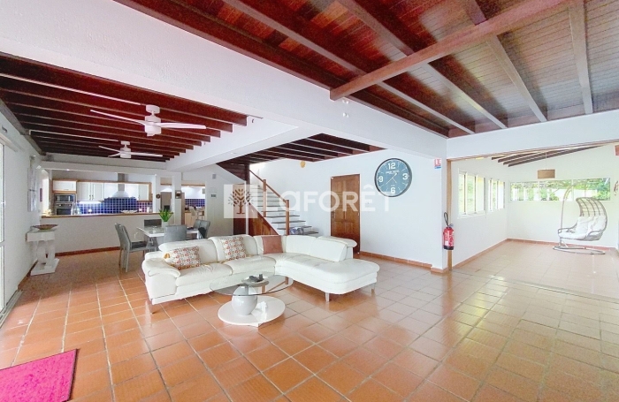 Location Maison 260m&sup2; 7 pi&egrave;ces Petit-Bourg