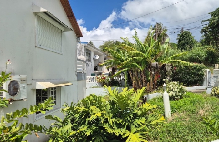 Vente Maison 144m&sup2; 7 pièces Gourbeyre