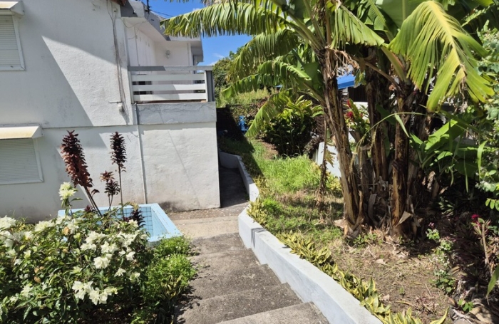 Vente Maison 144m&sup2; 7 pièces Gourbeyre