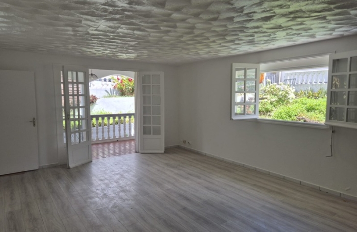 Vente Maison 144m&sup2; 7 pièces Gourbeyre