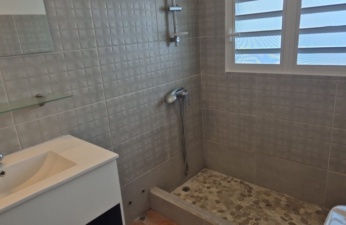 Vente Maison 144m&sup2; 7 pièces Gourbeyre