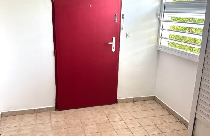 Vente Appartement 56m&sup2; 2 pièces Sainte Rose