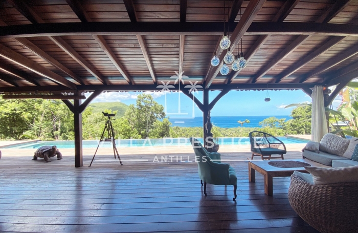 Propri&eacute;t&eacute; de charme avec vue mer, c&ocirc;te sous-le-vent,