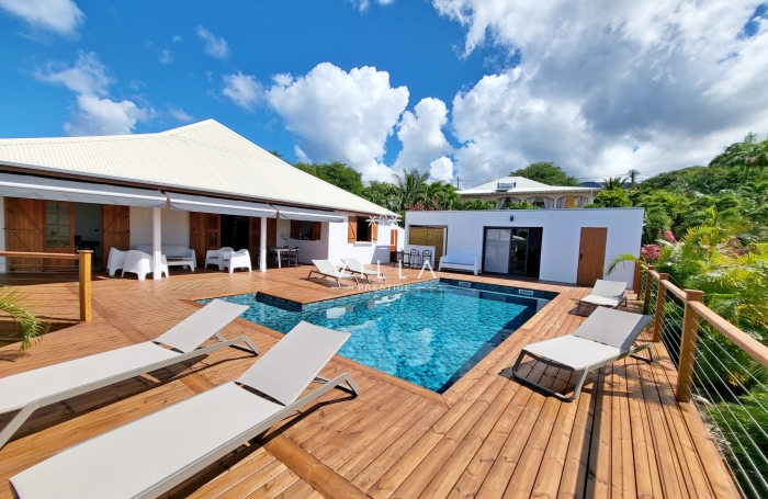 SUPERBE VILLA VUE MER 4 CHAMBRES+BUREAU - PISCINE - DESHAIES