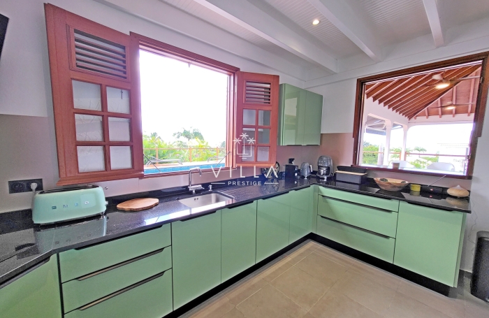 SUPERBE VILLA VUE MER 4 CHAMBRES+BUREAU - PISCINE - DESHAIES