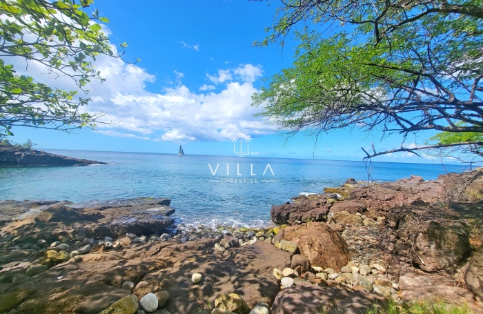 SUPERBE VILLA VUE MER 4 CHAMBRES+BUREAU - PISCINE - DESHAIES