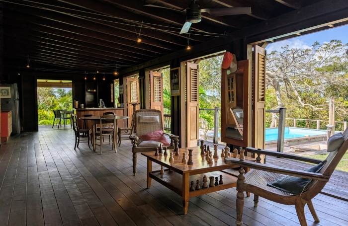 Maison cr&eacute;ole de caract&egrave;re sur 1 hectare   Grands-Fonds de Sainte-Anne
