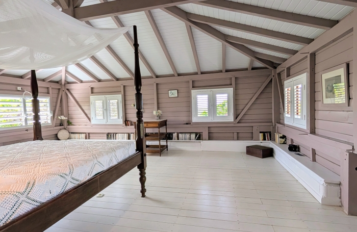 Maison cr&eacute;ole de caract&egrave;re sur 1 hectare   Grands-Fonds de Sainte-Anne